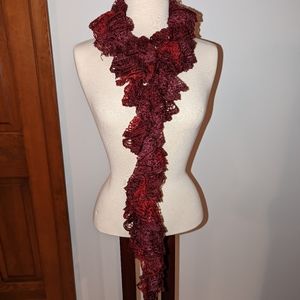 Women's ruffle scarf